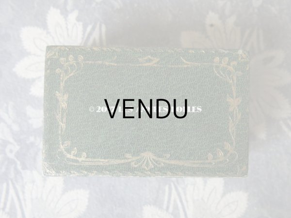 画像6: アンティーク ジュエリーボックス 金彩入り グリーン アールヌーヴォーの植物柄 (6)