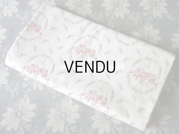 画像3: 1900年代 アンティーク  薔薇の花かごのぼかし柄 コットン製ファブリック 106×104cm (3)
