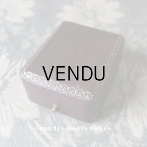 画像: アンティーク ジュエリーボックス 金彩入り ボルドー