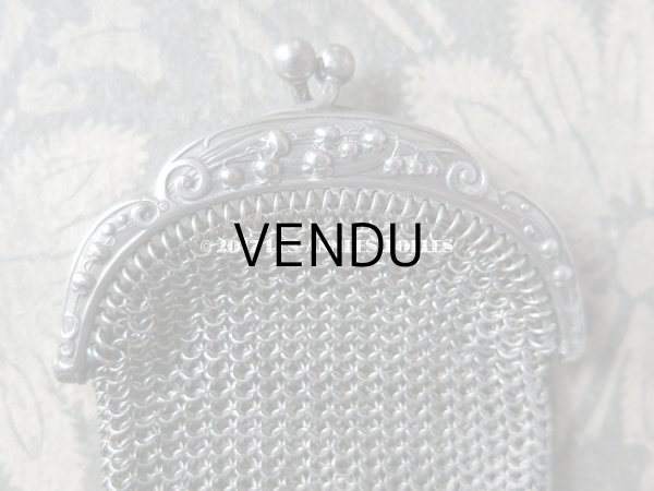 画像4: 1900年代 アンティーク シルバー製 鈴蘭 メタルメッシュのコインケース 仕切り付き (4)