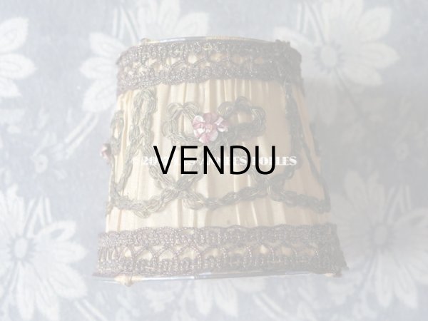 画像6: 19世紀末 アンティーク ロココ調 小さな ランプシェード 淡い山吹色 (6)