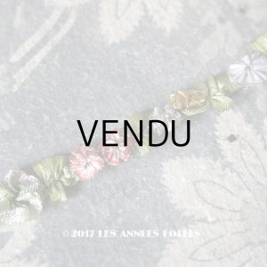 画像: 19世紀末 アンティーク シルク製 7色の花 ロココトリム 0.15m ロココリボン