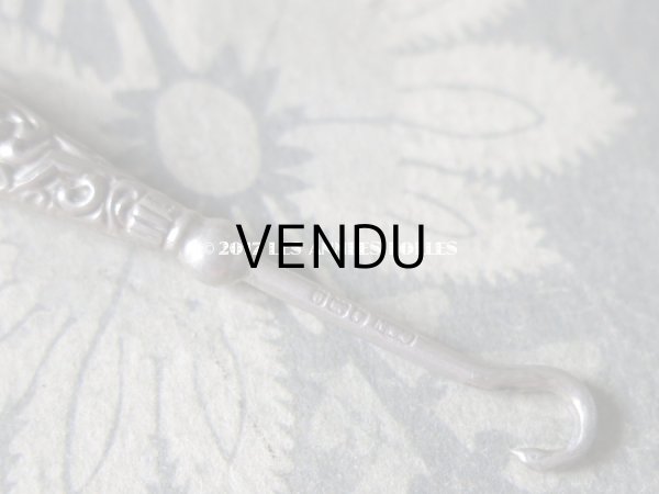 画像4: 19世紀 英国製 アンティーク  シルバー製 シャトレーヌ用 小さなかぎ針  (4)