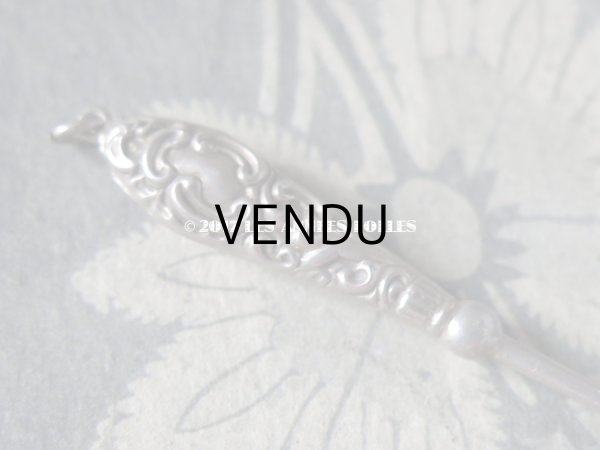 画像3: 19世紀 英国製 アンティーク  シルバー製 シャトレーヌ用 小さなかぎ針  (3)