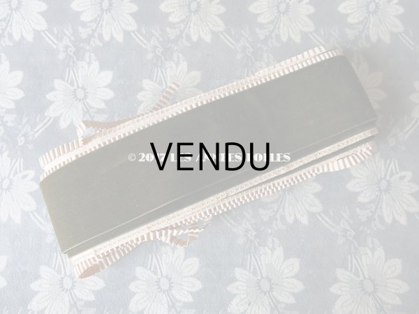 画像5: 19世紀末 アンティーク シルク製 幅広 ベルベットのリボン カーキ色  4.9m　幅5.6cm (5)