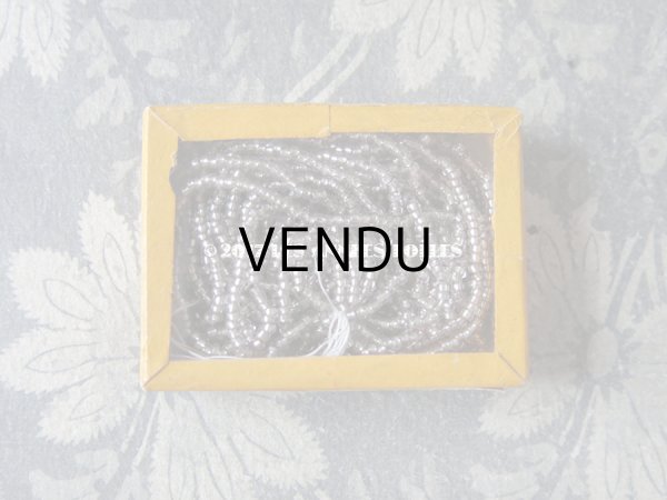 画像3: 【 2017クリスマスセール対象外 】 アンティーク 未開封 ガラスビーズ入り 硝子の蓋の紙箱 - AU BON MARCHE PARIS - (3)