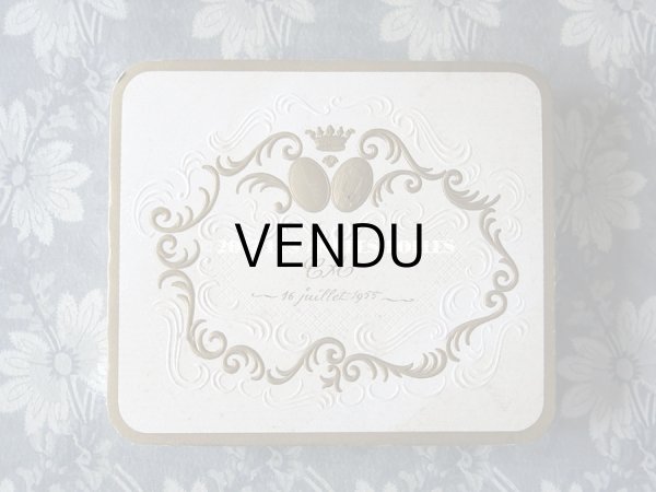 画像3: アンティーク 『マルキーズ・ ドゥ・セヴィニエ』　ドラジェのお菓子箱 バテム BAPTEME 16 JUILLET 1955 - MARQUISE DE SEVIGNE PARIS - (3)