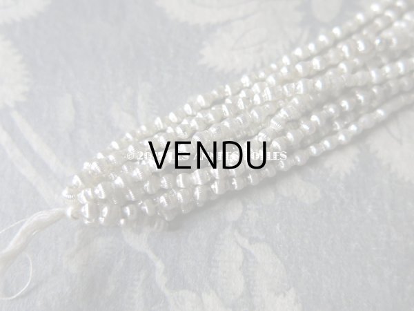 画像13: 1920年代 アンティーク 吹きガラス製 極小 ビーズ ライン入り シルバー  スフレビーズ 2×2.5mm   (13)