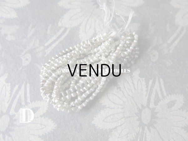 画像12: 1920年代 アンティーク 吹きガラス製 極小 ビーズ ライン入り シルバー  スフレビーズ 2×2.5mm   (12)