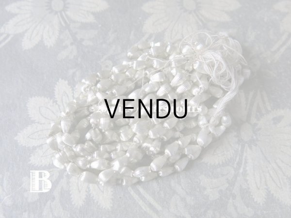 画像5: 1920年代 アンティーク 吹きガラス製 ビーズ ライン入り ドロップ型 シルバー  スフレビーズ 7×4mm  (5)