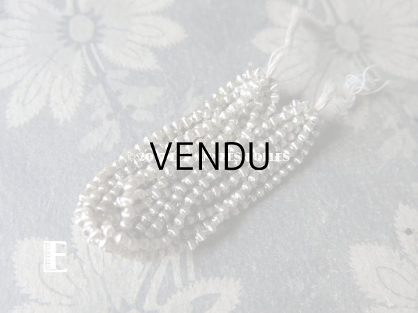 画像15: 1920年代 アンティーク 吹きガラス製 極小 ビーズ ライン入り シルバー  スフレビーズ 2×2.5mm   (15)