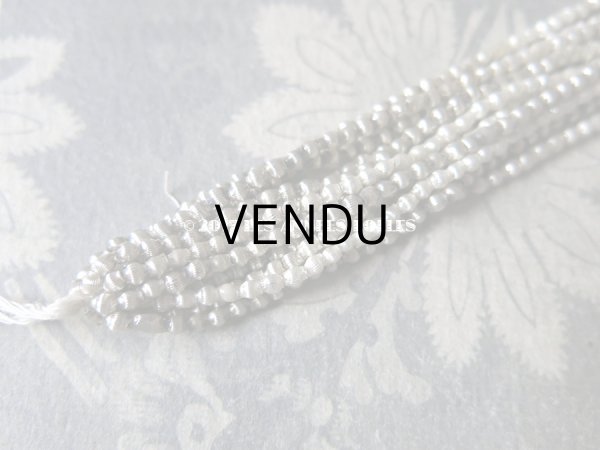 画像10: 1920年代 アンティーク 吹きガラス製 極小 ビーズ ライン入り シルバー  スフレビーズ 2×2.5mm   (10)