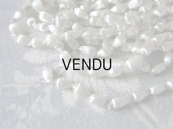 画像6: 1920年代 アンティーク 吹きガラス製 ビーズ ライン入り ドロップ型 シルバー  スフレビーズ 7×4mm  (6)