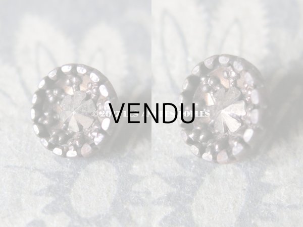 画像3: 19世紀末 アンティーク 花の立体ボタン 12mm  (3)
