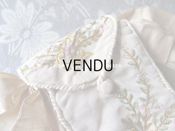 画像9: 1900年代 アンティーク シルク製 ファンのポシェット  リボン刺繍 花模様 リボンワーク (9)