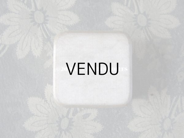 画像3: アンティーク ジュエリーボックス オフホワイトのシルクサテン (3)