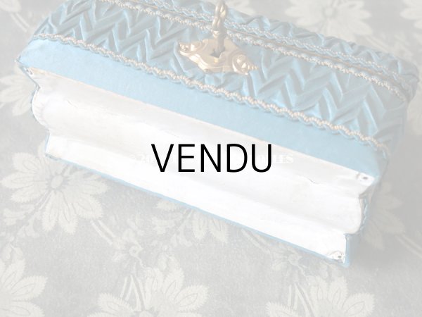 画像4: 19世紀 アンティーク ナポレオン3世時代 お菓子箱 鍵付き 木箱 ドラジェ & チョコレート  (4)