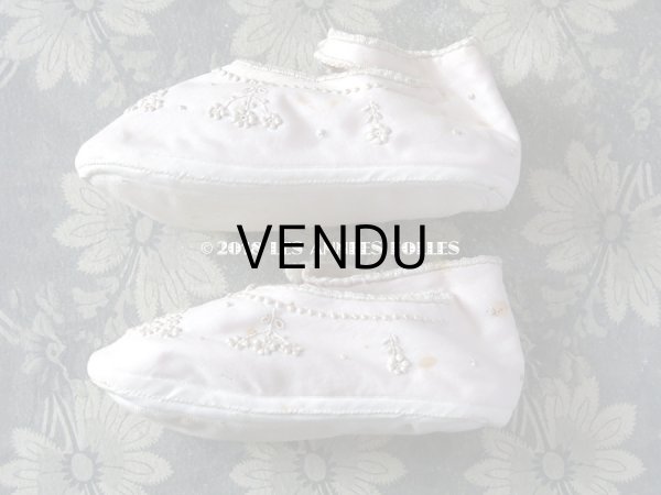 画像3: 1900年代 アンティーク ベビー用  淡いピンクの靴 手刺繍の花模様 (3)