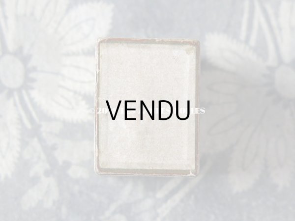 画像5: アンティーク とても小さなジュエリーボックス 花を持つ少女 リングボックス (5)