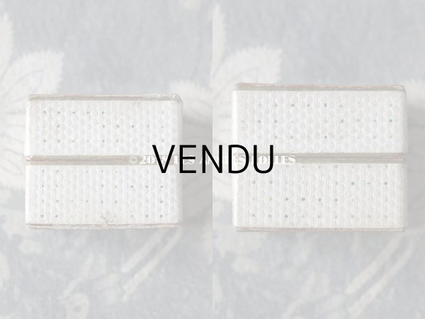 画像6: アンティーク とても小さなジュエリーボックス 花を持つ少女 リングボックス (6)