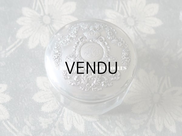 画像4: 1900年代　アンティーク シルバー製 パウダーケース 王冠 ＆ リボンのガーランド & モノグラム (4)