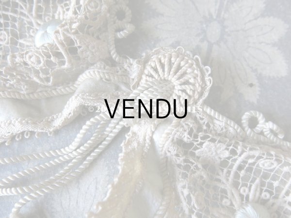 画像10: 19世紀末 アンティーク タッセル付 レース＆パールグリーンのベルベットのベルト (10)