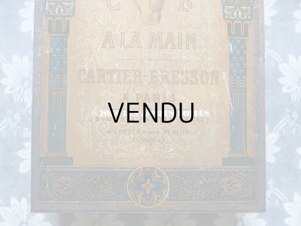 画像5: 19世紀末 アンティーク 糸巻きの大きなメタルケース スレッド缶 MOULINE DOUBLE A LA MAIN - CARTIER-BRESSON A PARIS - (5)