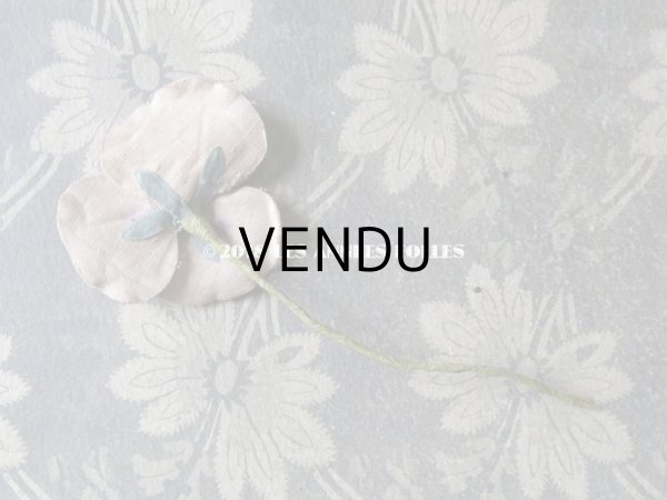 画像10: アンティーク  パンジーの布花 ベルベットのコサージュ (10)