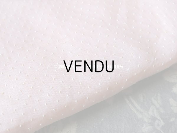 画像6: 1930年代 アンティーク  小さなドット刺繍入り ベビーピンクのコットン製ファブリック 99×75cm (6)