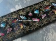 画像2: 19世紀末 アンティーク シルク製 ジャガード織 リボン 昆虫＆リーフ柄 115cm  (2)