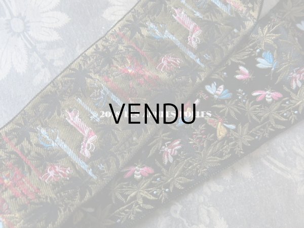 画像3: 19世紀末 アンティーク シルク製 ジャガード織 リボン 昆虫＆リーフ柄 115cm  (3)