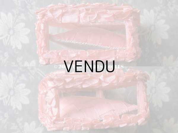 画像7: アンティーク ジュエリーボックス リボンワーク ピンクのクッション (7)