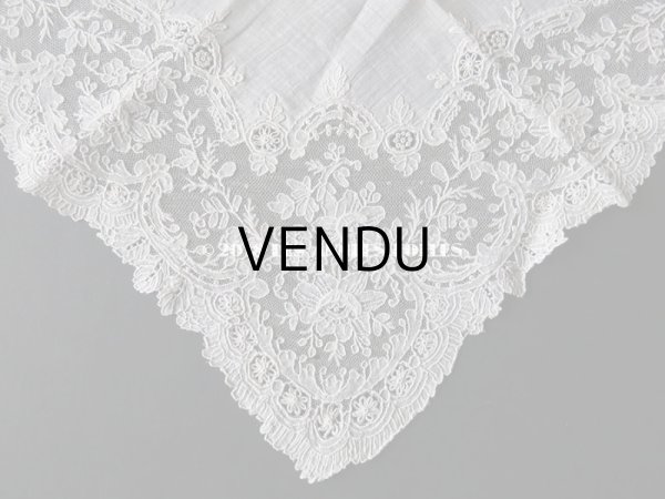 画像2: アンティーク ポワンドガーズのレース ポワンドローズ 結婚式のハンカチ 『ポワン・ド・ガーズ』 (2)