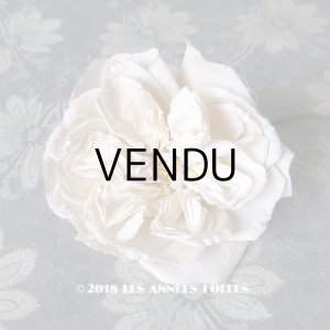画像: アンティーク　エクリュの薔薇のコサージュ 