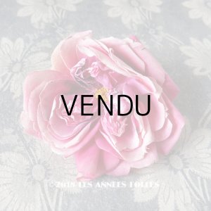 画像: アンティーク ピンクの薔薇のコサージュ 