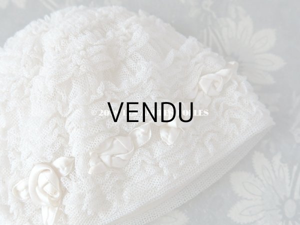 画像6: 1900年代 アンティーク ベビー用 レースのボネ オフホワイトの薔薇 ロココモチーフ ナイトキャップ (6)