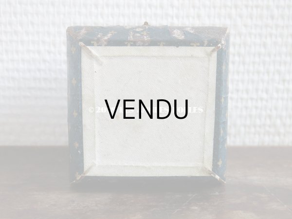 画像9: 19世紀 アンティーク ナポレオン3世時代 小さなお菓子箱  ドラジェ & チョコレート 小さな花模様 (9)