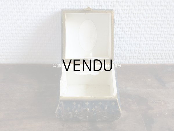 画像6: 19世紀 アンティーク ナポレオン3世時代 小さなお菓子箱  ドラジェ & チョコレート 小さな花模様 (6)