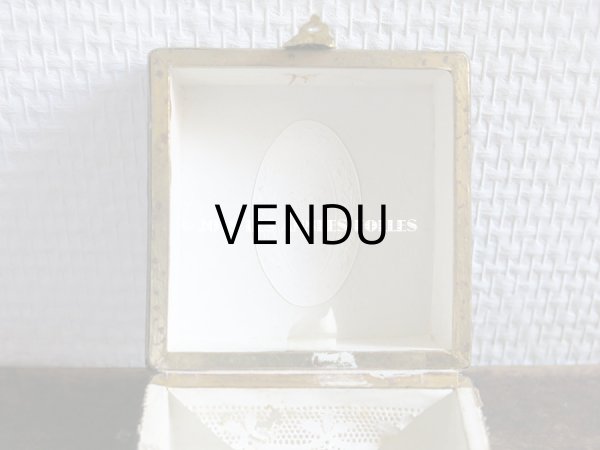 画像7: 19世紀 アンティーク ナポレオン3世時代 小さなお菓子箱  ドラジェ & チョコレート 小さな花模様 (7)