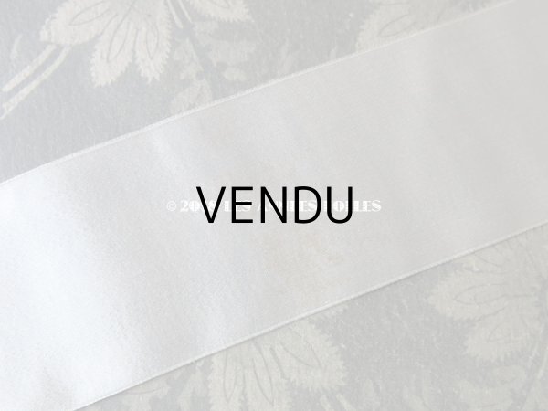 画像6: 1920年代 アンティーク シルク製 サテンリボン オフホワイト  2.8m 5.5cm幅 - SAMARITAINE - (6)