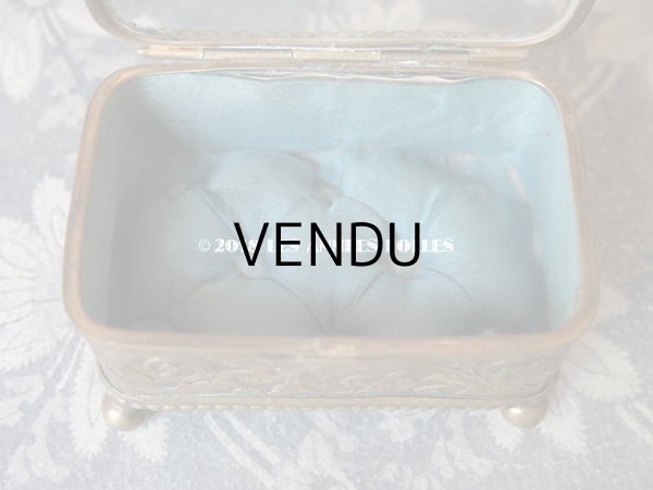 画像10: 1900年代 アンティーク ジュエリーボックス モノグラム 【J】 リボンのガーランド (10)