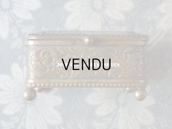 画像5: 1900年代 アンティーク ジュエリーボックス モノグラム 【J】 リボンのガーランド (5)