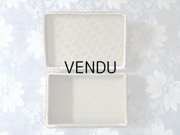 画像7: 19世紀末 アンティーク　ロココトリム＆金糸のトリム お菓子箱　シルク製 (7)