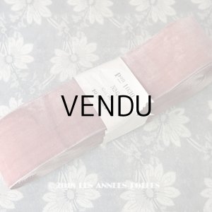 画像: 1900年代 アンティーク 幅広 シルク製 リボン ベルベット＆サテンのダブルフェイス グレーピンク  幅5.8cm