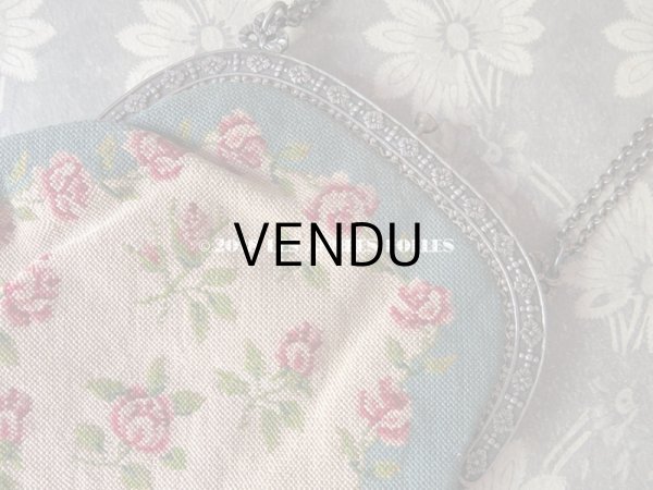 画像10: 19世紀末 アンティーク  オモニエール 薔薇模様 ニードルポイント シルバー製のフレーム (10)