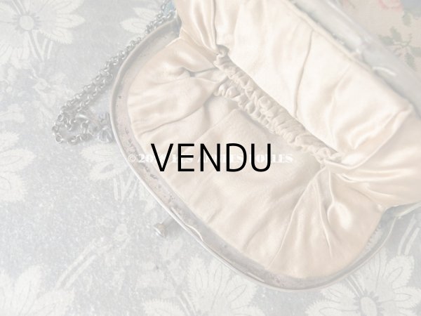 画像11: 19世紀末 アンティーク  オモニエール 薔薇模様 ニードルポイント シルバー製のフレーム (11)