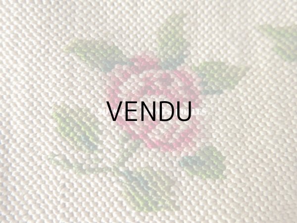 画像5: 19世紀末 アンティーク  オモニエール 薔薇模様 ニードルポイント シルバー製のフレーム (5)