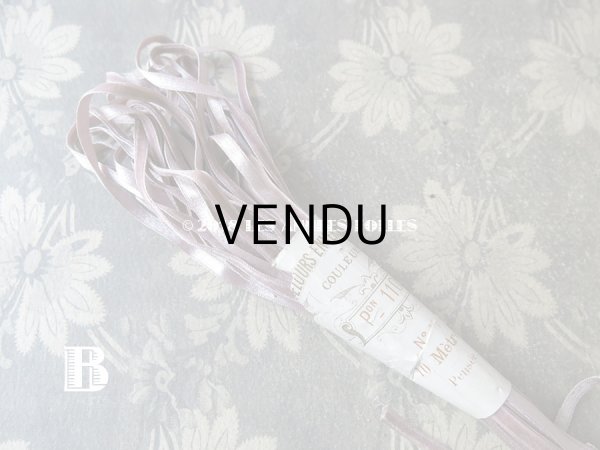 画像5: 19世紀末 アンティーク シルク製 極細 ベルベットリボン  ダブルフェイス 5mm幅 ラベンダー (5)