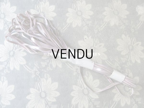 画像7: 19世紀末 アンティーク シルク製 極細 ベルベットリボン  ダブルフェイス 5mm幅 ラベンダー (7)