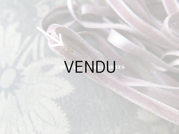 画像8: 19世紀末 アンティーク シルク製 極細 ベルベットリボン  ダブルフェイス 5mm幅 ラベンダー (8)